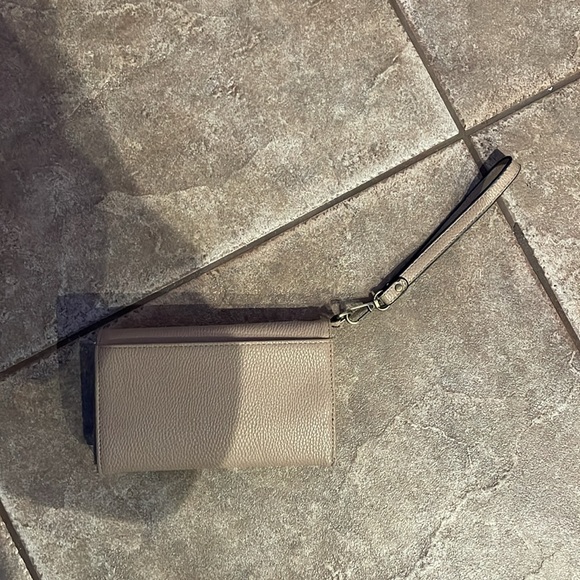 Tan Wallet - Picture 2 of 3